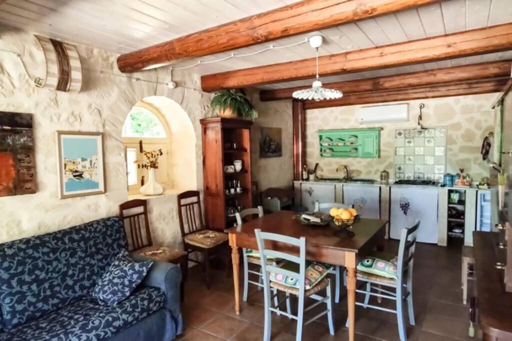 Villa Neli, Palazzolo Acreide, Siracusa, Hot Tub, Wi-Fi & Parking Экстерьер фото