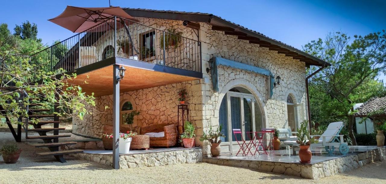 Villa Neli, Palazzolo Acreide, Siracusa, Hot Tub, Wi-Fi & Parking Экстерьер фото